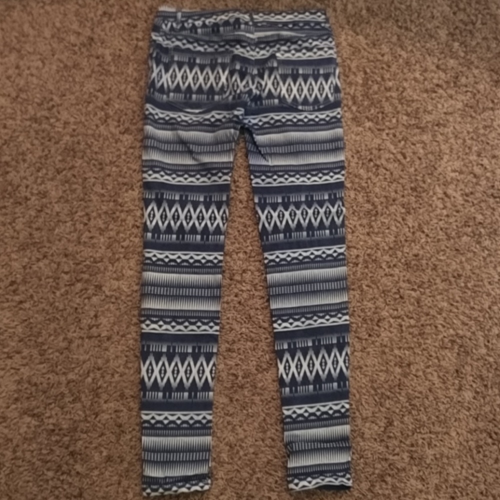 Aztec Jeggings - Picture 3 of 4